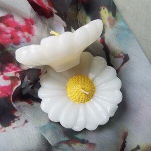 Tea Light Candles Daisy Flower Shaped - Garden Tea Party Birthday Floral Decor